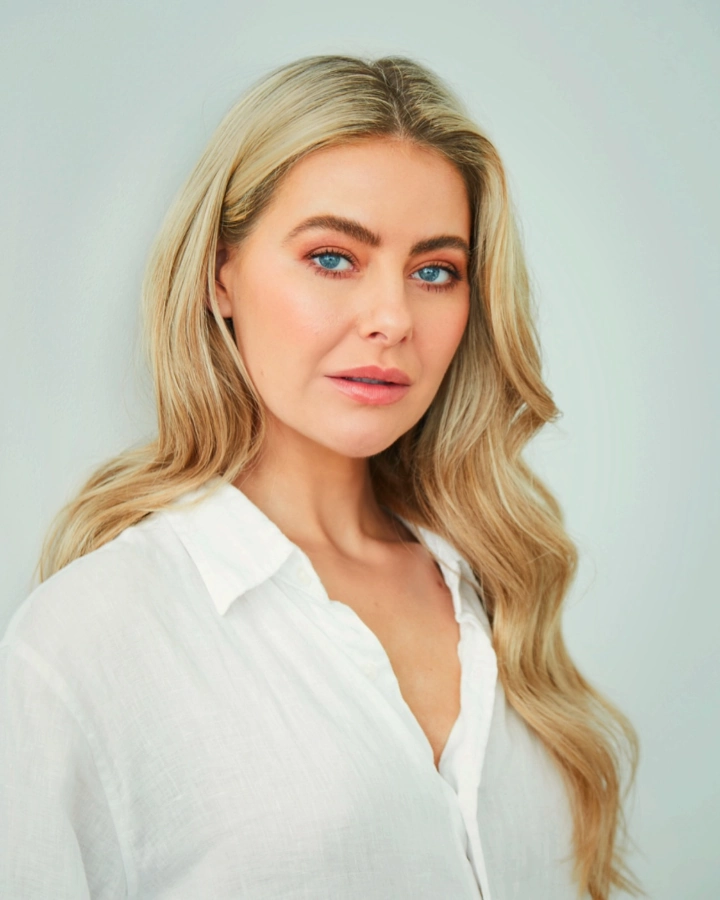 April Rose Pengilly Biography