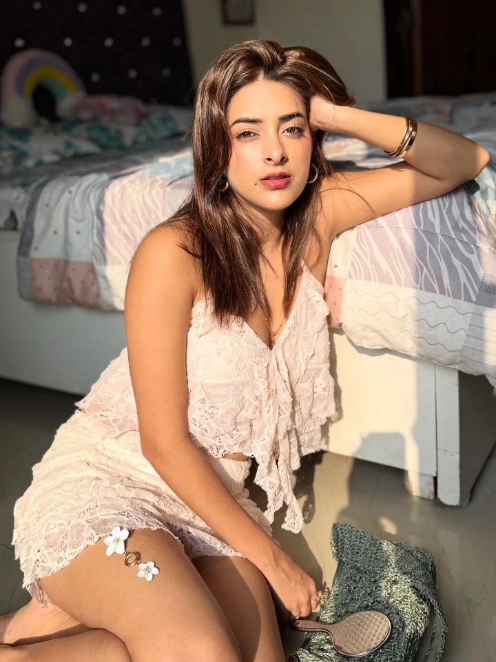 Ayushi Shekhawat Gorgeous Thighs