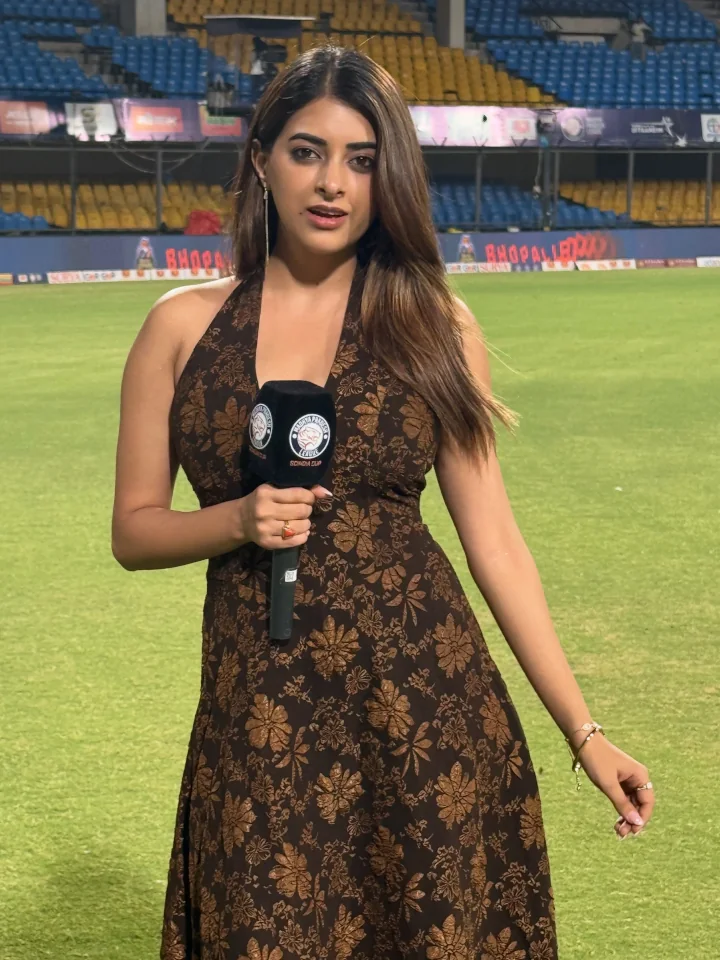 Ayushi Shekhawat Lovely Dress