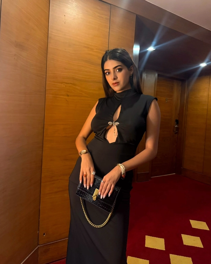 Ayushi Shekhawat Model