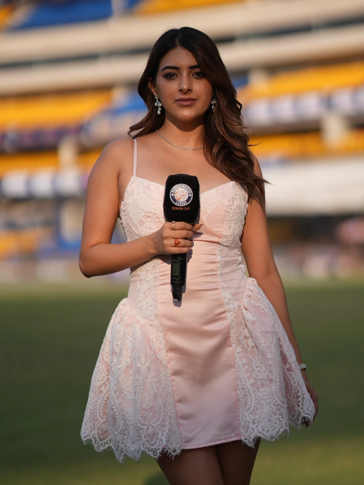 Ayushi Shekhawat Sun Kissed Image