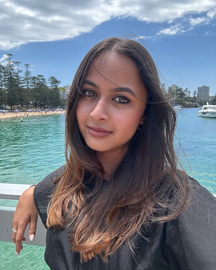 Gargi Raut Long Hair