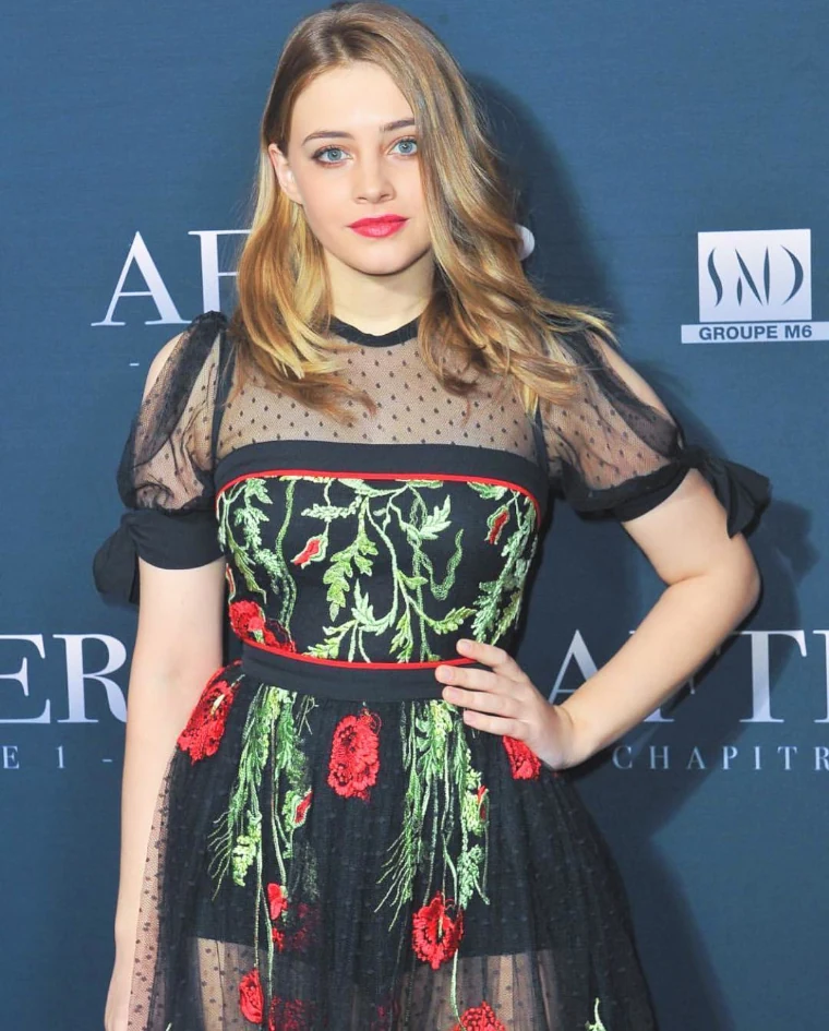 Josephine Langford Cute Pose for Image