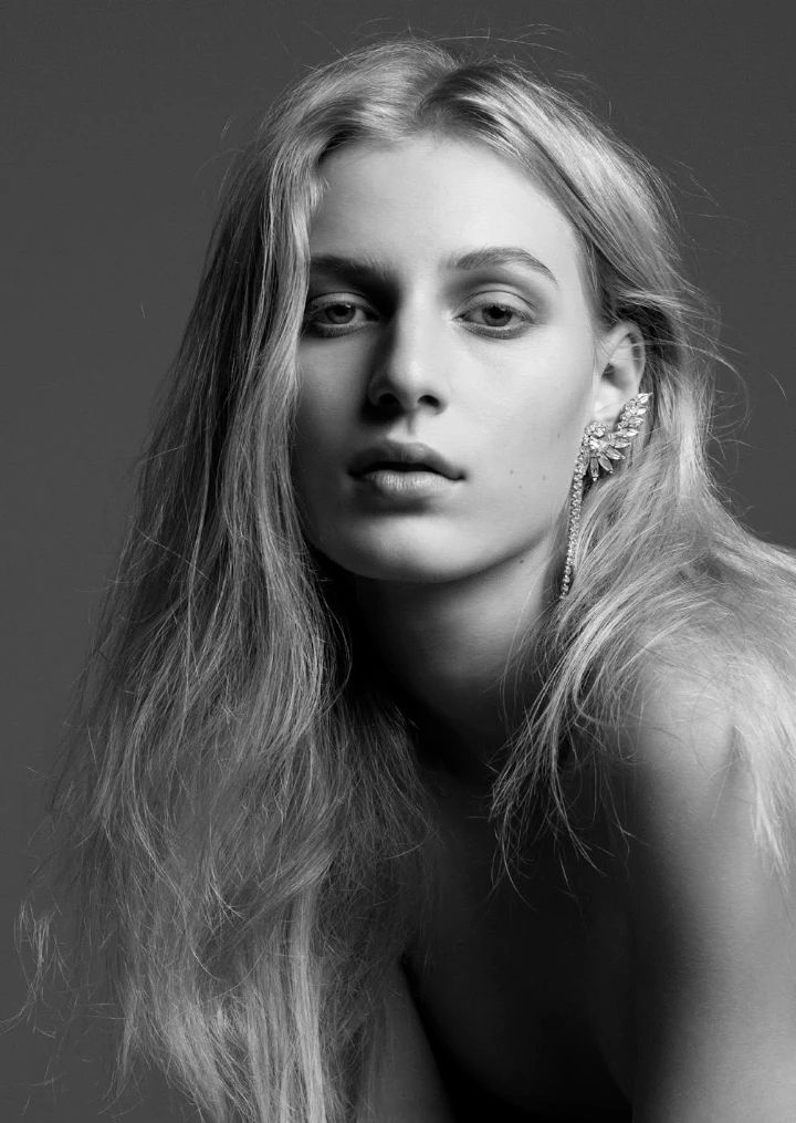 Julia Nobis Modelling career