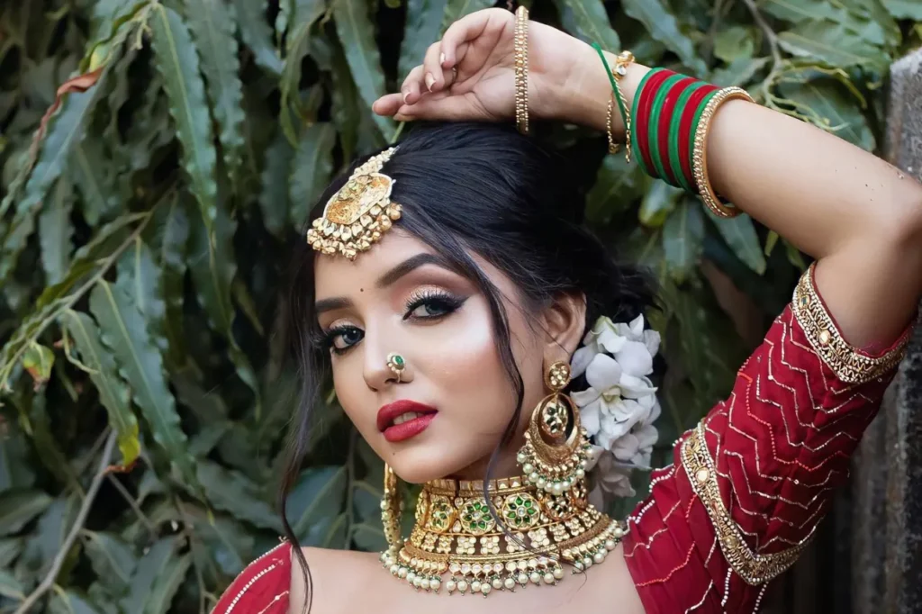 Khushi Mali in Saajha Sindoor