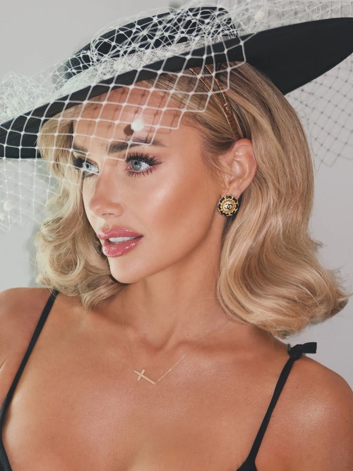Laura Anderson in Love Island