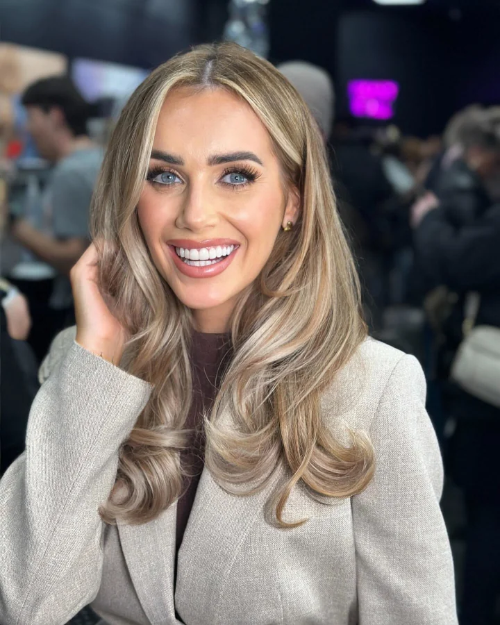 Laura Anderson worked as a Radio presenter