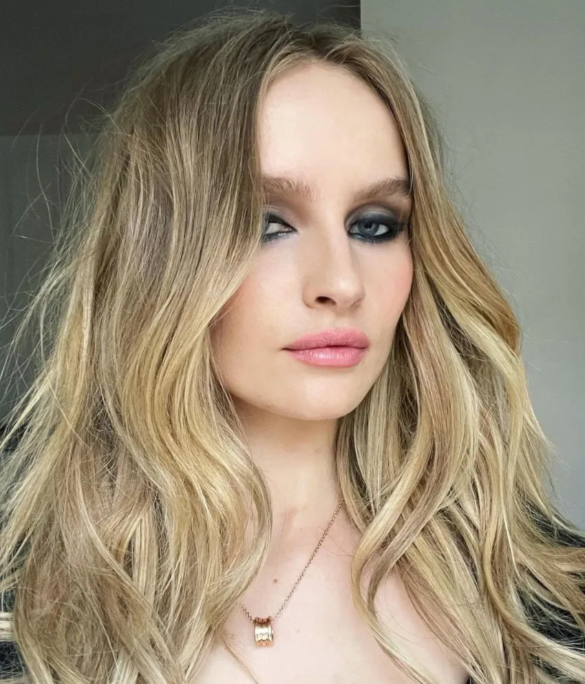 Olivia DeJonge Instagram Images