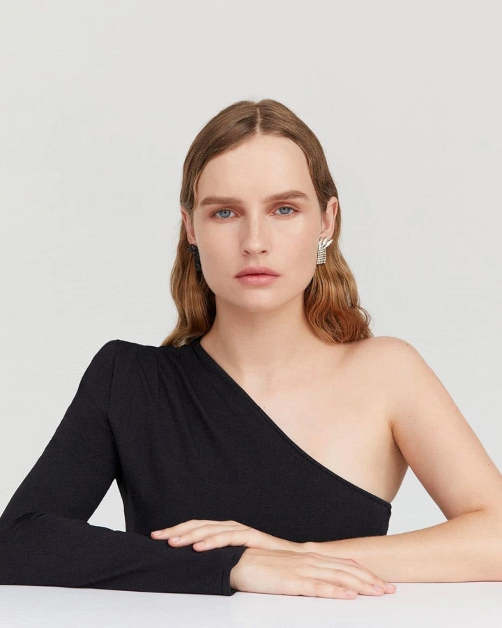 Olivia DeJonge Media News & Interviews