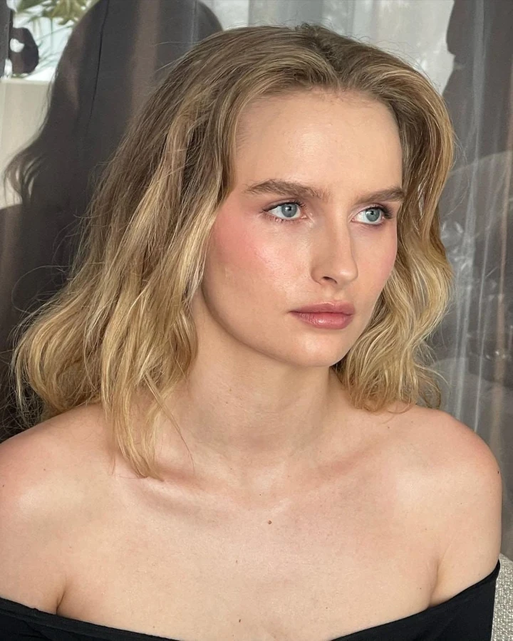 Olivia DeJonge Prettiest Looks Ever