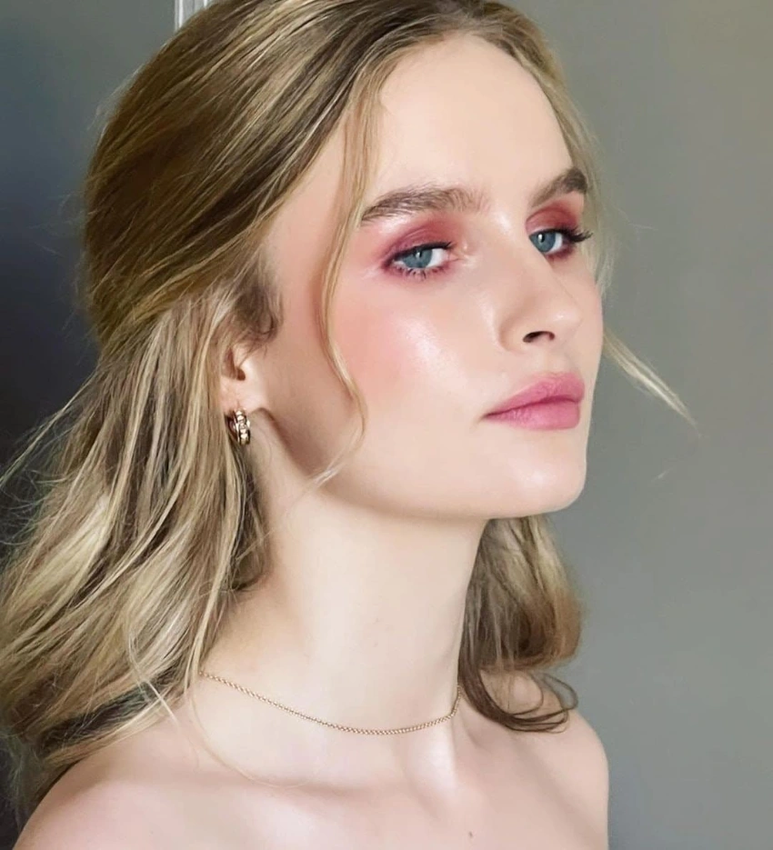 Olivia DeJonge Pretty Face