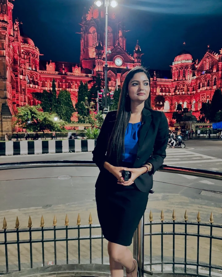 Puja Bhardwaj Currently Lives in Mumbai, Maharashtra, India