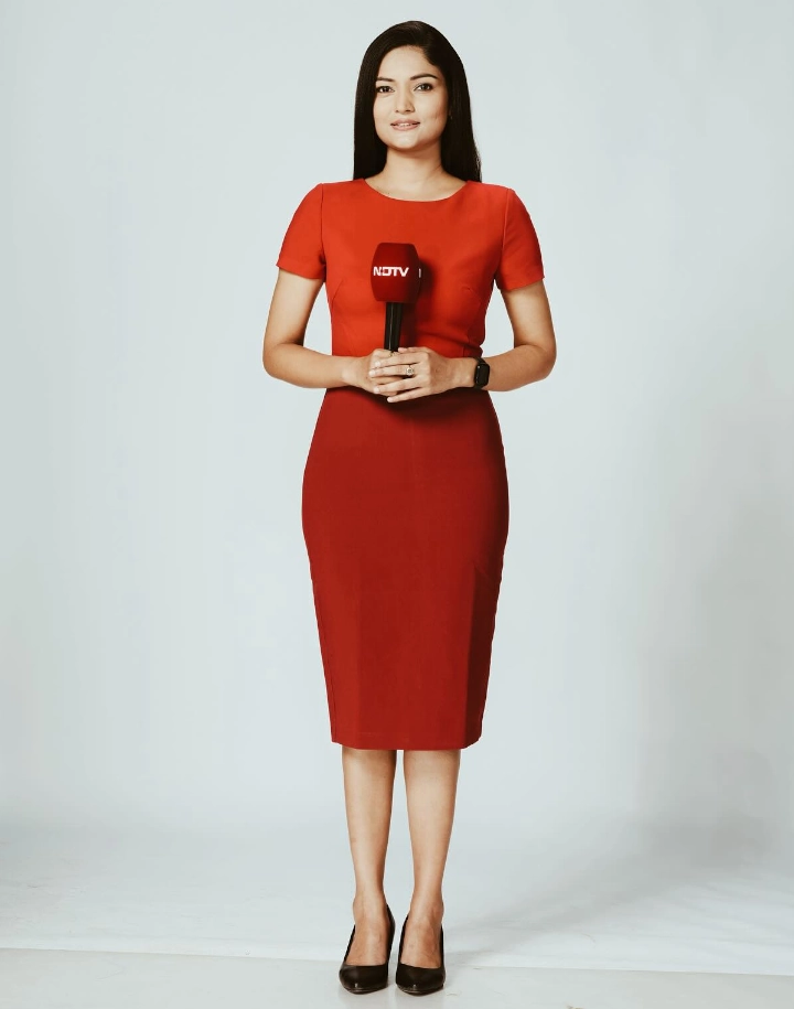 Puja Bhardwaj Hottest Body Figure
