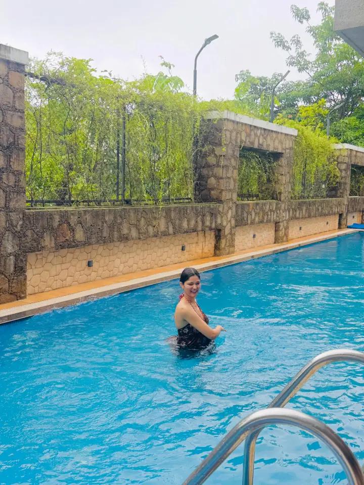 Puja Bhardwaj Stunning Looks in a Pool
