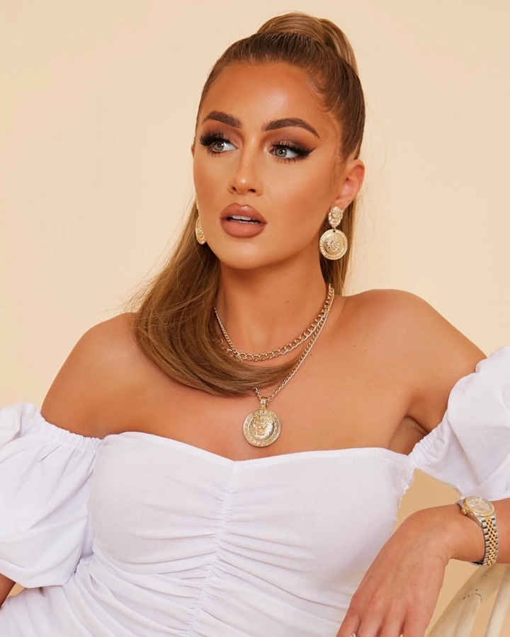 Georgia Steel Pretty Looks