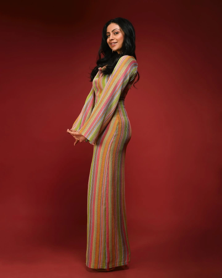 Manasi Parekh Curvy Body