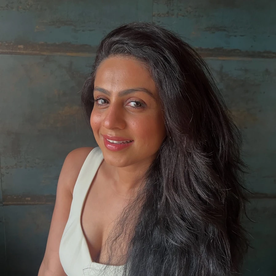 Manasi Parekh Cutest Cleavage Ever