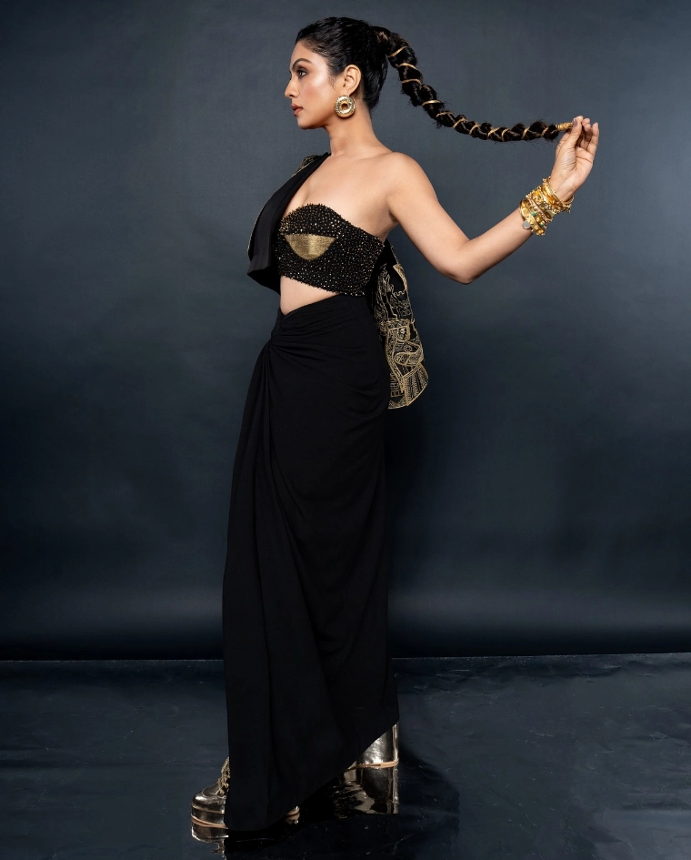 Manasi Parekh Gorgeous Figure