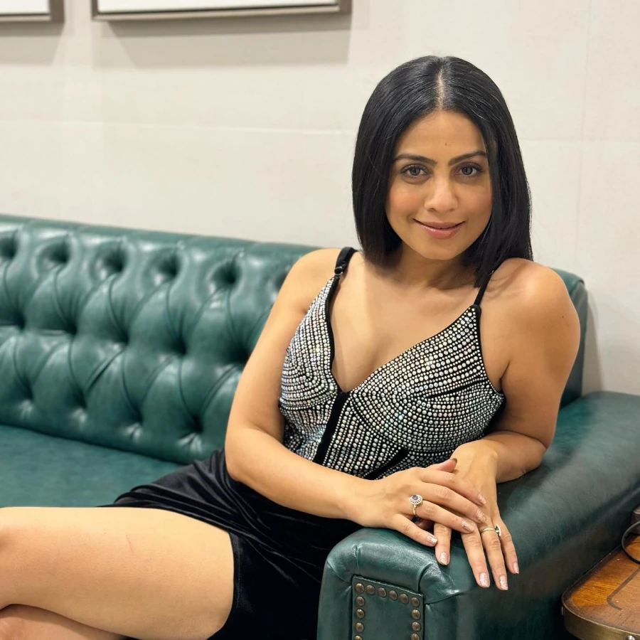 Manasi Parekh Gorgeous Thighs