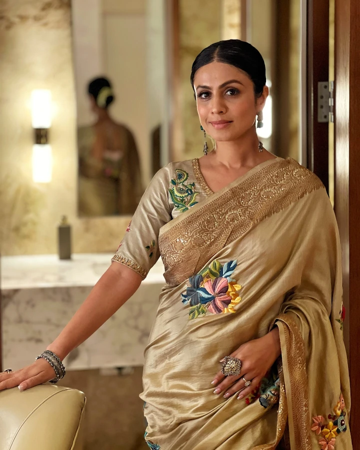 Manasi Parekh Hot Looks in Indian Attire