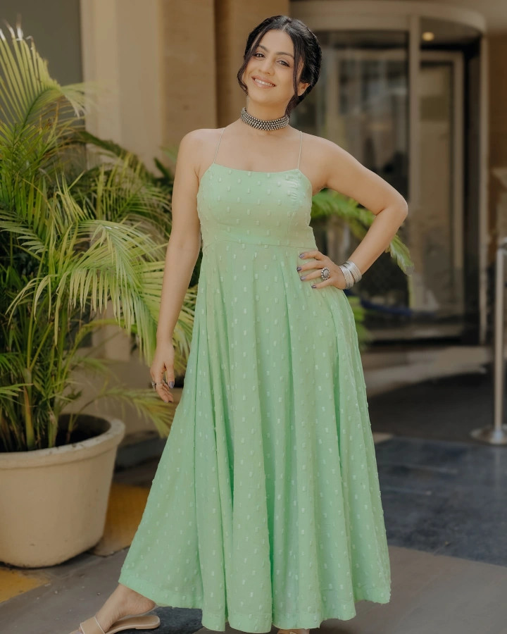 Manasi Parekh Net Worth