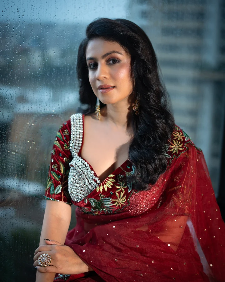 Manasi Parekh in Hot Saree Image