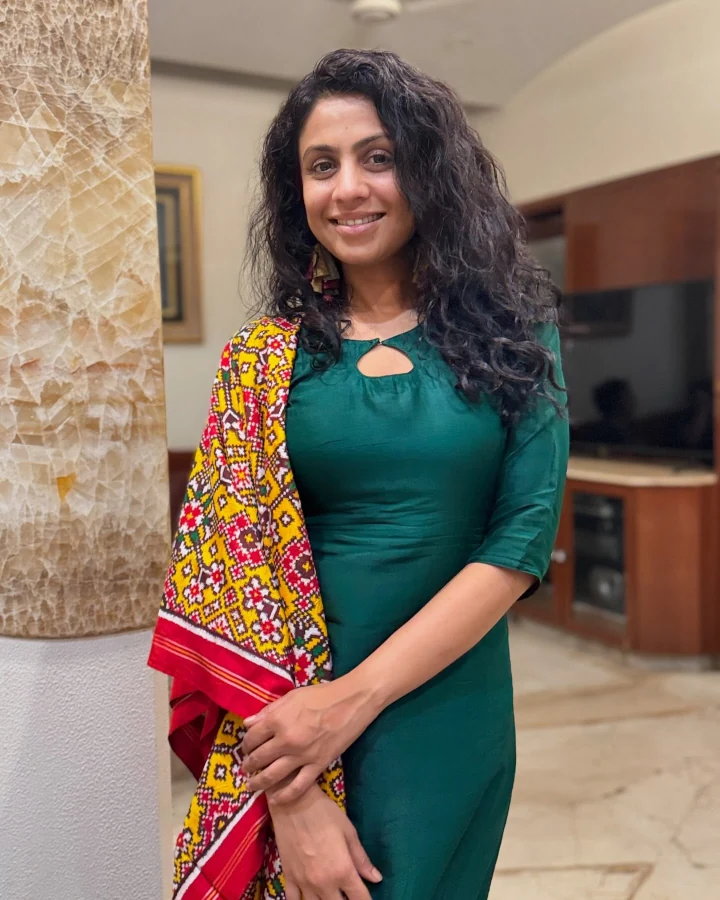 Manasi Parekh looking Cute in Salwar Kameez
