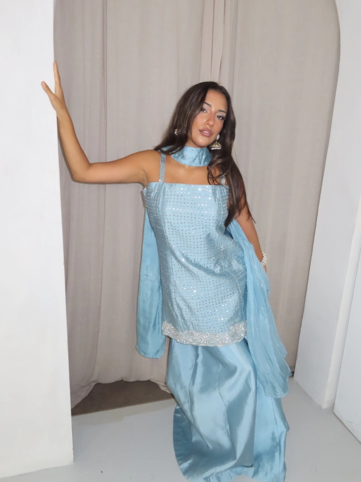 Shakira Khan Latest Image
