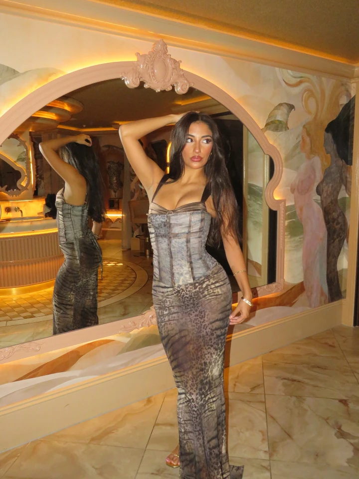 Shakira Khan in Extreme Hot Western Outfit