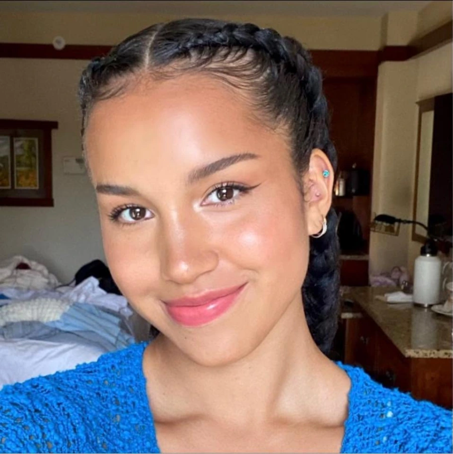 Sofia Wylie Social Media