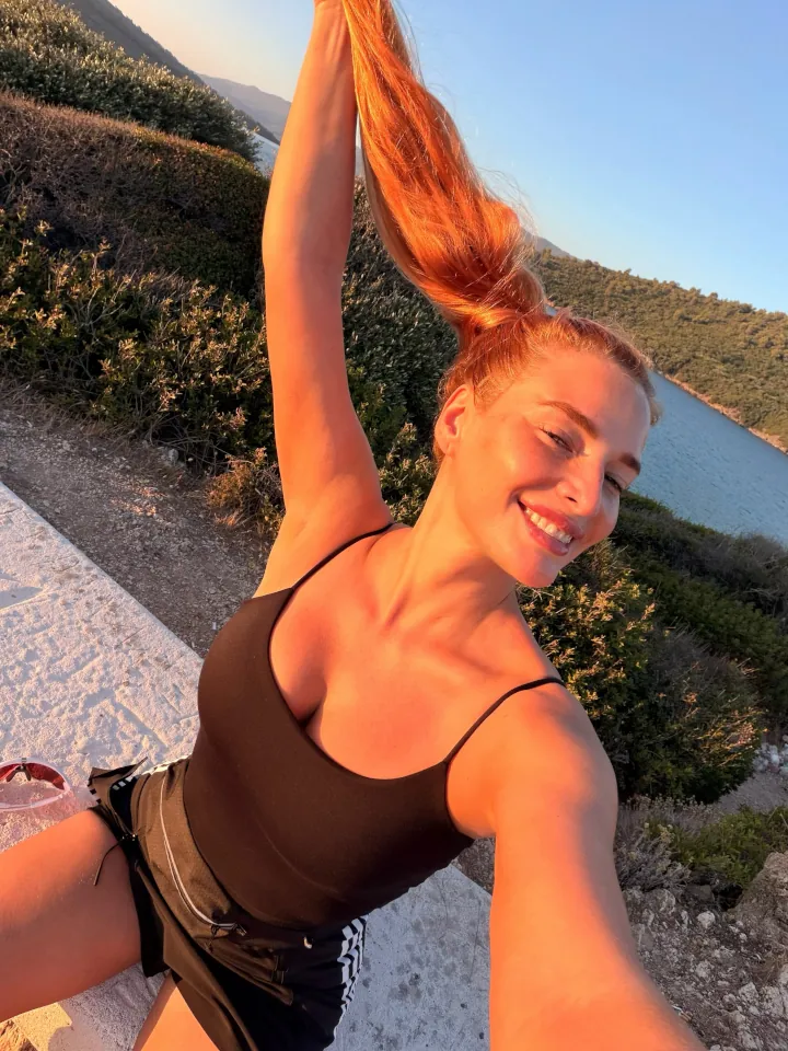 Tatiana Kotova Hottest Cutest and Deepest Cleavage Shown Ever