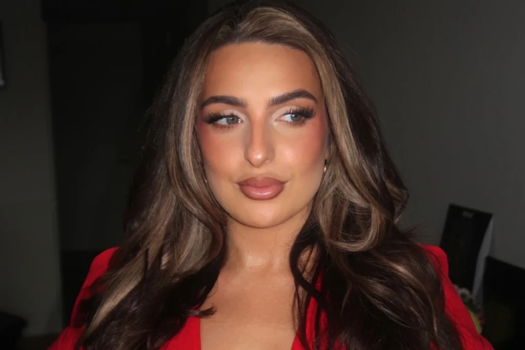 Toni Laites Biography