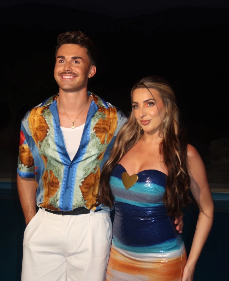 Toni Laites Hottest Cleavage Shown Ever