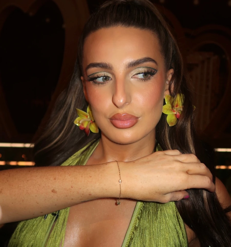 Toni Laites Latest Image