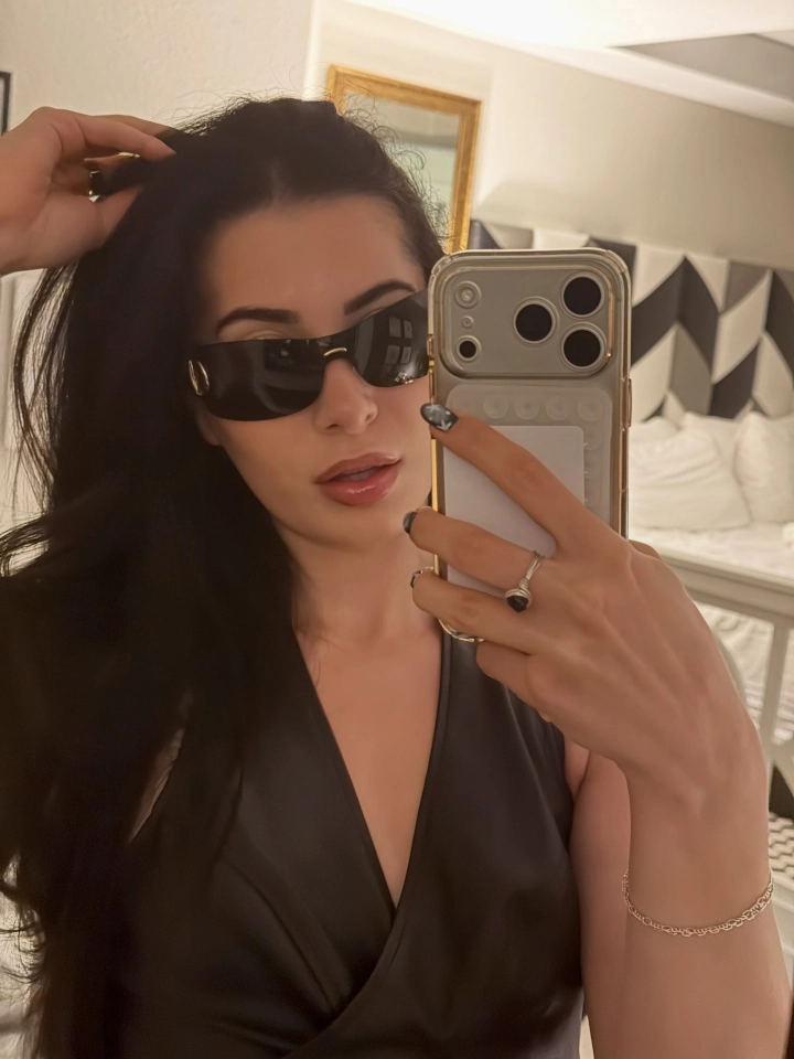 Yasmin Pettet Taking a Selfie