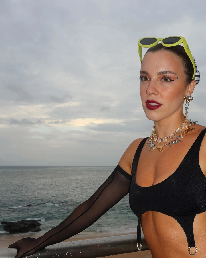 Alice Wegmann Cutest Cleavage Ever