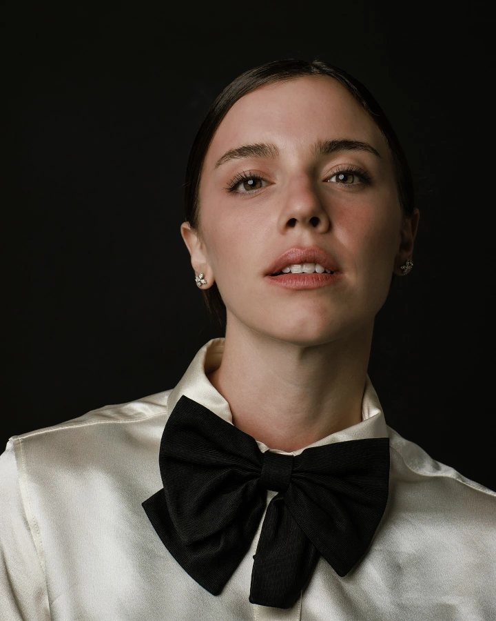 Alice Wegmann Gorgeous Looks in Films