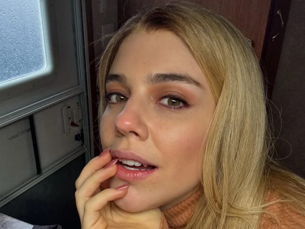 Alice Wegmann Movie List