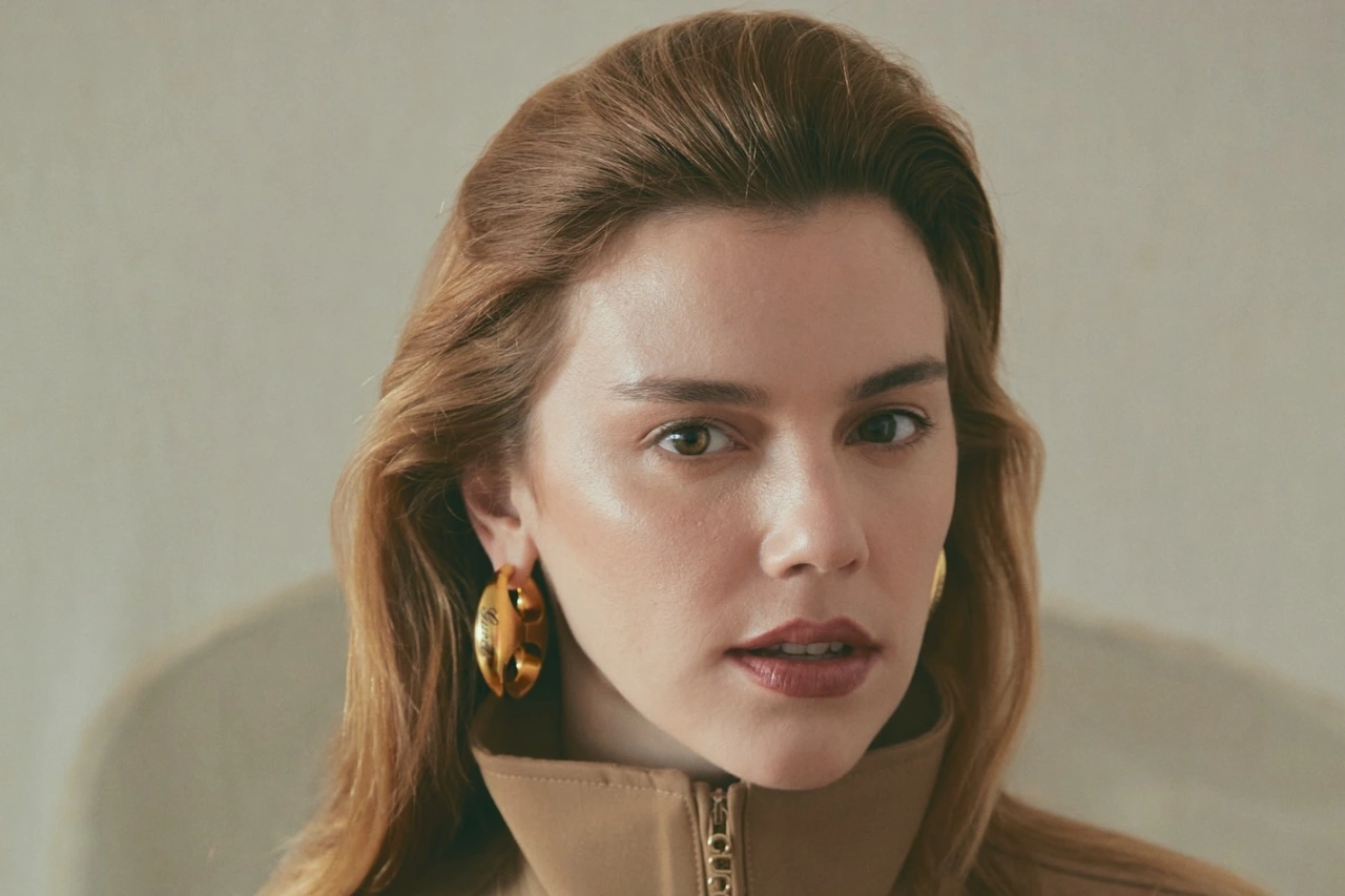 Alice Wegmann (Brazilian Actress & Model) Age, Biography, Boyfriend, Marriage, Husband, Family, Model, Children, Career, Early Life, Education, Net Worth, Life Stories & More
