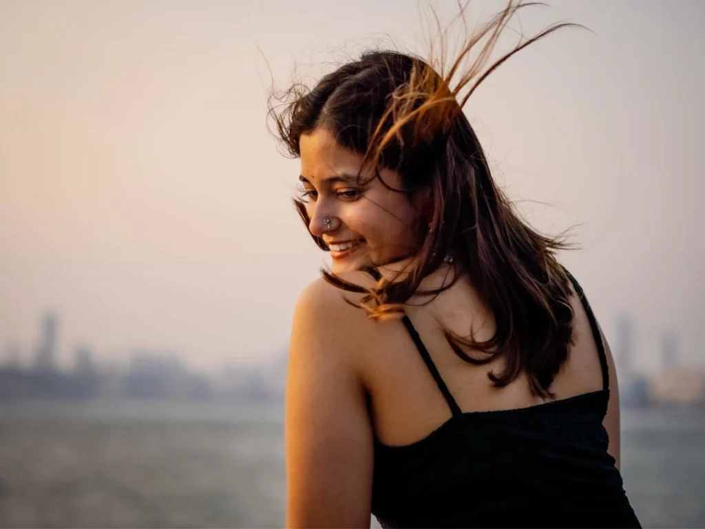 Anushka Pimputkar Beautiful Back Image