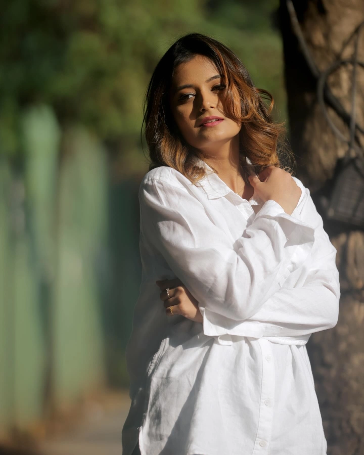 Anushka Pimputkar Gorgeous Figure