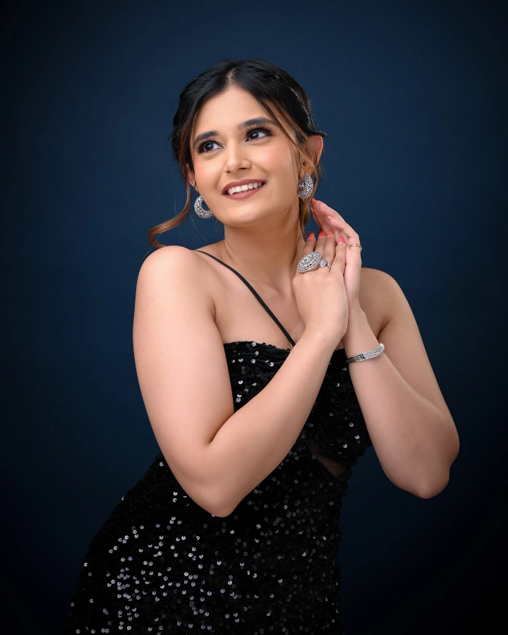 Anushka Pimputkar Lovely Smile