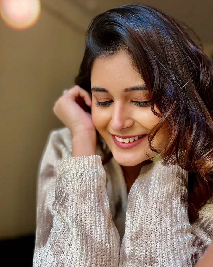 Anushka Pimputkar Twitter