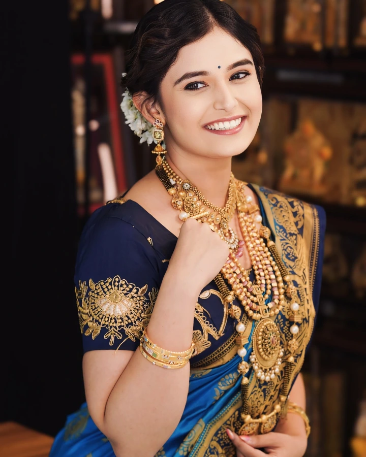 Anushka Pimputkar in a Traditional Look