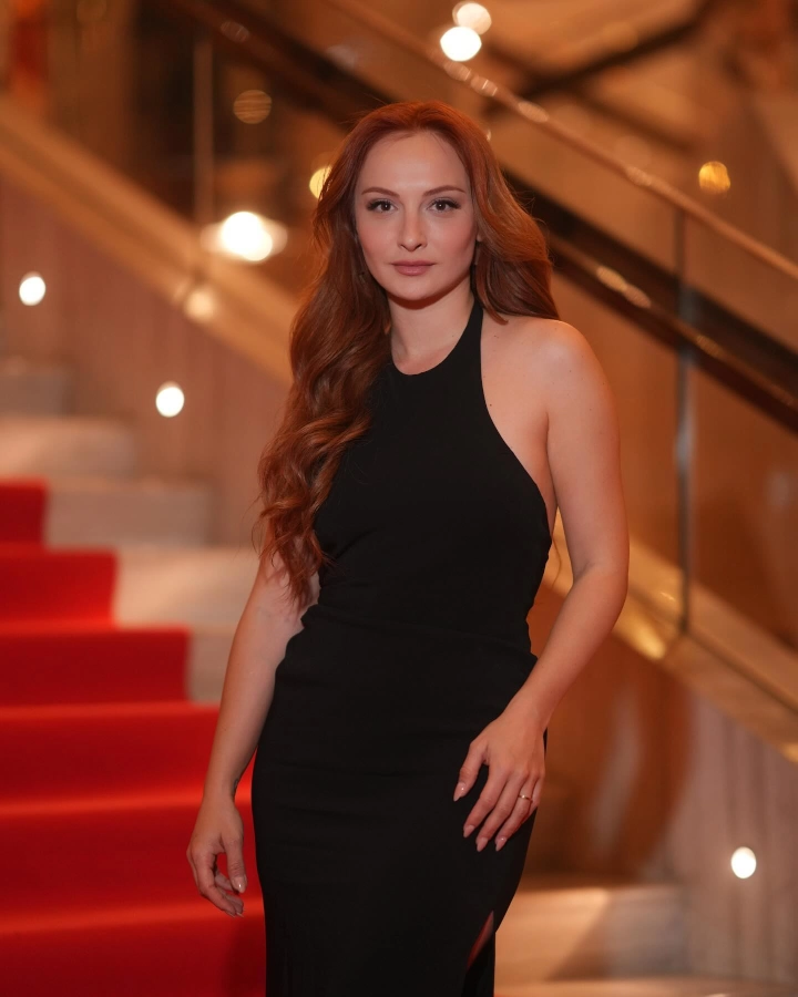Başak Gümülcinelioğlu Curvy Body
