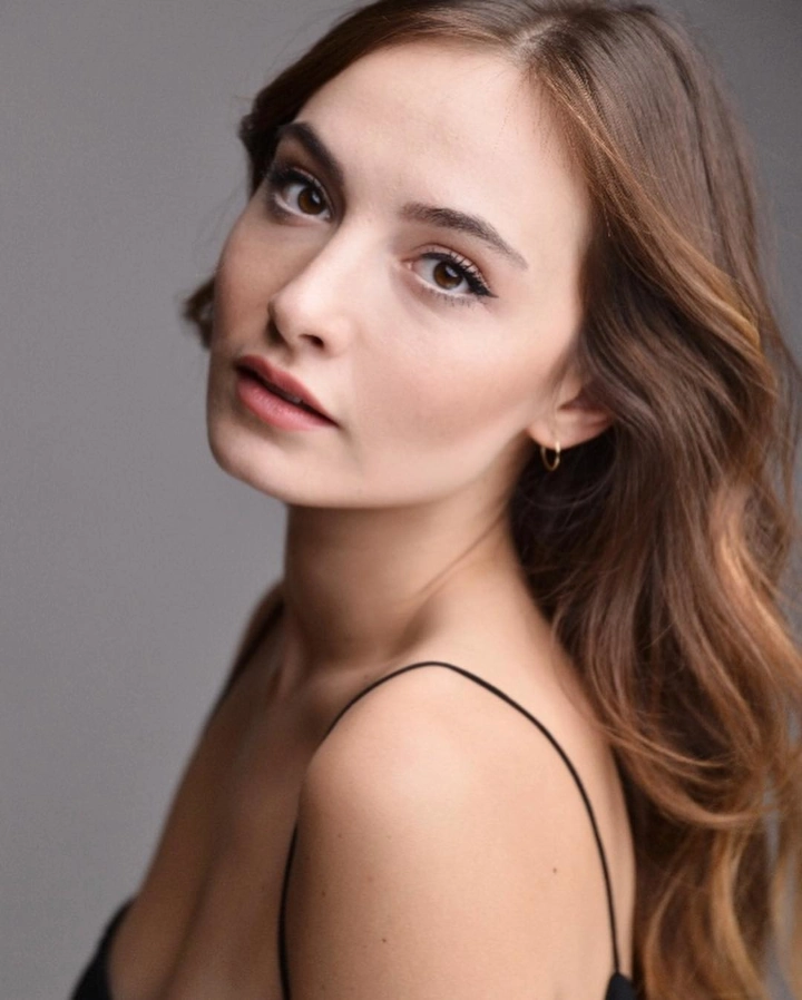 Başak Gümülcinelioğlu Cute Eyes