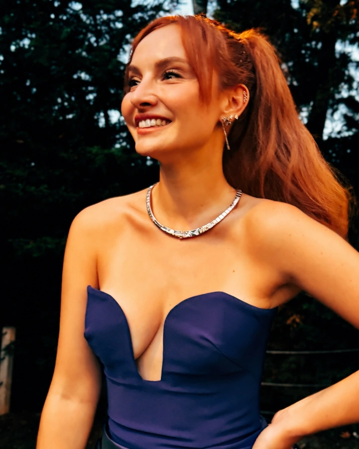 Başak Gümülcinelioğlu Hottest Cleavage Shown Ever
