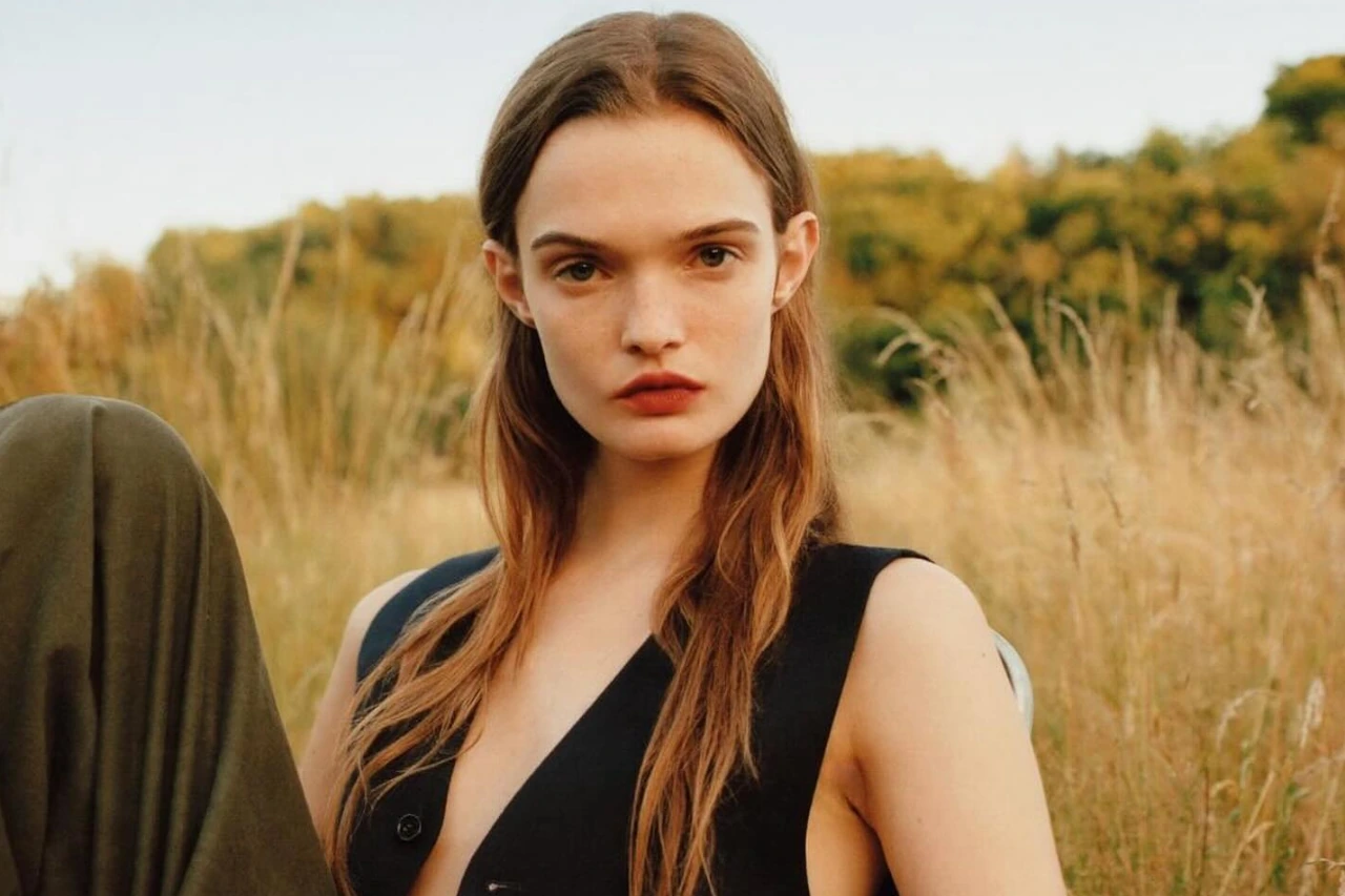 Lulu Tenney (American Fashion Model) Age, Biography, Boyfriend, Marriage, Husband, Family, Model, Children, Career, Early Life, Education, Net Worth, Life Stories & More